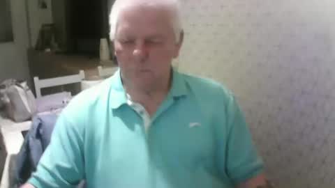 Snapshot of ray47 chatting on September 22, 2025, 9:50 pm ray47 online show from September 22, 2025, 9:50 pm