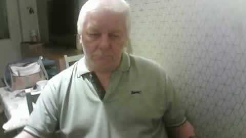 Snapshot of ray47 chatting on February 11, 2026, 11:32 pm ray47 online show from February 11, 2026, 11:32 pm