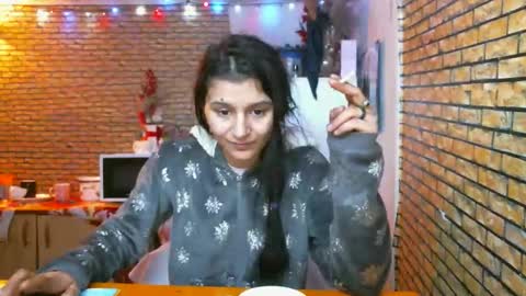 real_coupl3 online show from February 5, 2026, 7:24 am