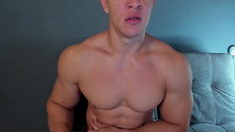 twitter REECET26 instagram RECCETAYLOR online show from September 17, 2025, 1:57 pm