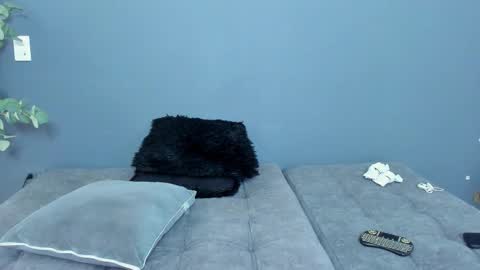 twitter REECET26 instagram RECCETAYLOR online show from December 20, 2025, 2:46 pm