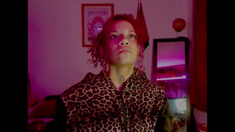 Snapshot of red_savage_ chatting on January 17, 2025, 7:19 am Instagram Valerie yourdream online show from January 17, 2025, 7:19 am