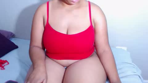 Snapshot of redbonexx22 chatting on February 13, 2026, 5:03 am redbonexx22 online show from February 13, 2026, 5:03 am