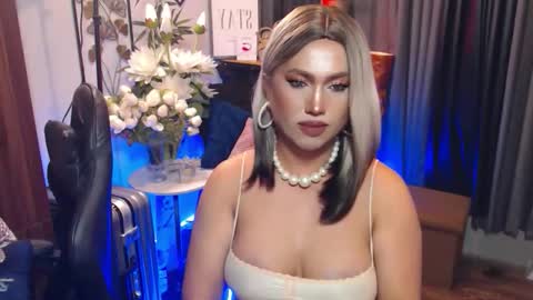 Snapshot of reigning_ivy chatting on March 1, 2026, 5:15 pm Red Ivy online show from March 1, 2026, 5:15 pm