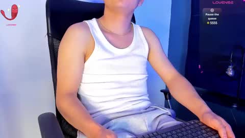 Snapshot of remiblythe chatting on February 5, 2025, 12:31 am RemiBlythe online show from February 5, 2025, 12:31 am