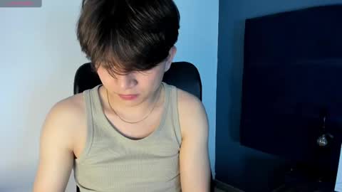 Snapshot of remiblythe chatting on March 12, 2025, 7:59 pm RemiBlythe online show from March 12, 2025, 7:59 pm