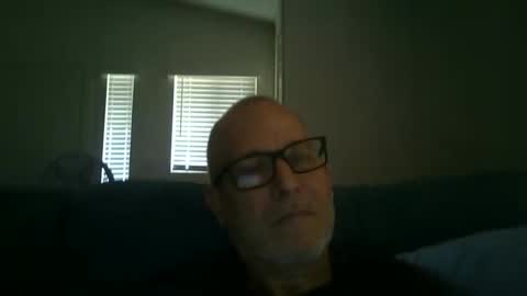 Snapshot of renewaz chatting on February 23, 2026, 7:55 pm Renewaz online show from February 23, 2026, 7:55 pm