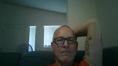 Snapshot of renewaz chatting on February 27, 2026, 7:03 pm Renewaz online show from February 27, 2026, 7:03 pm