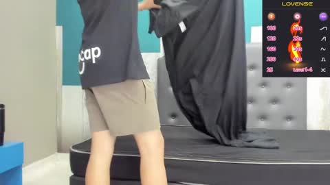 Snapshot of rhaegal_hot chatting on January 20, 2025, 7:14 pm Rhaegal online show from January 20, 2025, 7:14 pm