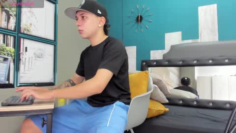 Snapshot of rhaegal_hot chatting on January 25, 2025, 4:13 pm Rhaegal online show from January 25, 2025, 4:13 pm