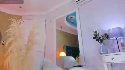 RicoBrowm online show from September 25, 2025, 5:22 am