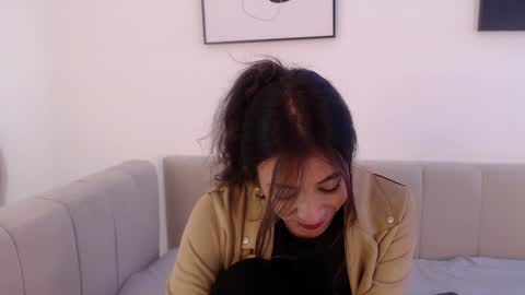 Snapshot of riley_bensongh chatting on January 28, 2025, 8:15 pm Riley online show from January 28, 2025, 8:15 pm