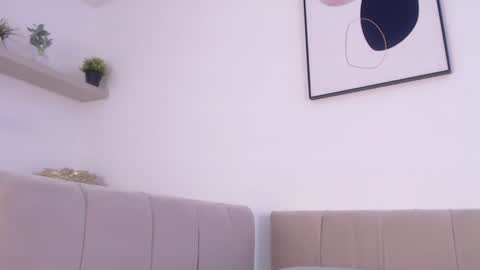 Snapshot of riley_bensongh chatting on February 5, 2025, 10:33 pm Riley online show from February 5, 2025, 10:33 pm