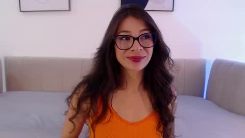 Snapshot of riley_bensongh chatting on February 16, 2025, 8:11 pm Riley online show from February 16, 2025, 8:11 pm