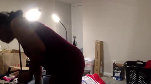 Snapshot of riversaint chatting on December 15, 2024, 10:37 pm River Saint online show from December 15, 2024, 10:37 pm