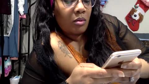 Snapshot of riversaint chatting on December 28, 2024, 1:59 pm River Saint online show from December 28, 2024, 1:59 pm