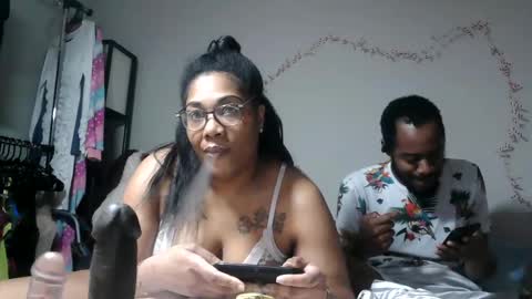 Snapshot of riversaint chatting on March 5, 2025, 6:45 pm River Saint online show from March 5, 2025, 6:45 pm