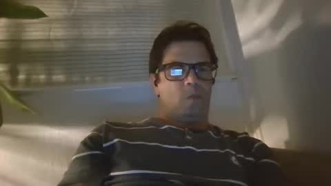 Snapshot of rnero67 chatting on October 3, 2025, 3:47 am Rnero67 online show from October 3, 2025, 3:47 am