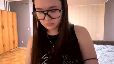 Snapshot of robbimckoy chatting on February 2, 2026, 1:32 pm Aya online show from February 2, 2026, 1:32 pm