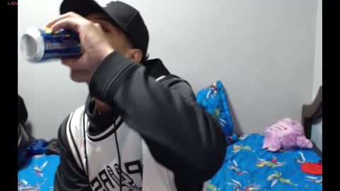 robert_kingg online show from February 14, 2026, 7:49 am