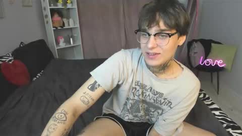 RobertTate online show from November 26, 2025, 5:14 pm