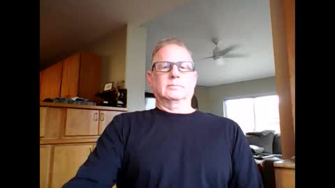 robo0000 online show from January 7, 2026, 7:05 pm