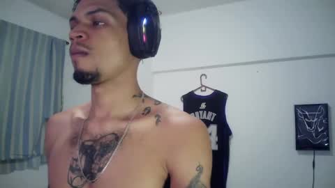 Rocco online show from November 6, 2025, 1:28 am