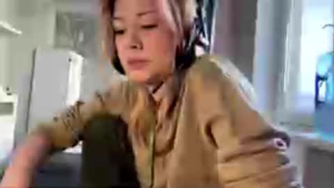 Snapshot of rochellehouis chatting on February 10, 2026, 12:09 pm Anny online show from February 10, 2026, 12:09 pm