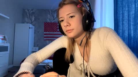 Snapshot of rochellehouis chatting on February 27, 2026, 11:10 am Anny online show from February 27, 2026, 11:10 am