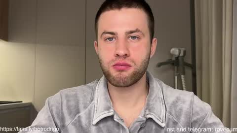 Rodrigo online show from December 30, 2024, 12:54 am