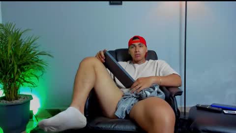 RonnieCanford online show from February 20, 2026, 6:26 am