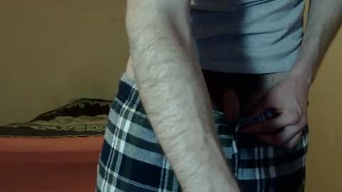 Snapshot of ronniemaster chatting on March 9, 2025, 2:39 am ronniemaster online show from March 9, 2025, 2:39 am