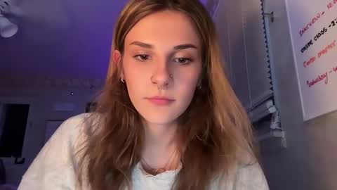 Rose online show from September 22, 2025, 3:30 am