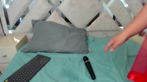 Snapshot of rose_nova_ chatting on February 6, 2026, 8:56 pm Rose 3 online show from February 6, 2026, 8:56 pm