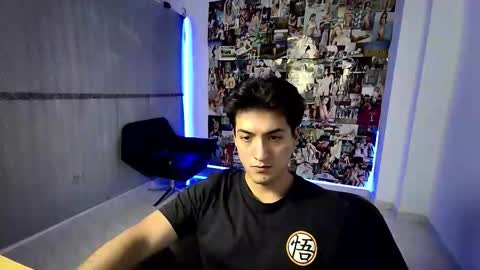 Snapshot of roseandviktor23 chatting on September 16, 2025, 1:06 am Rose Sins and Don Viktor online show from September 16, 2025, 1:06 am