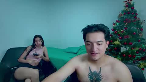 Snapshot of roseandviktor23 chatting on December 20, 2025, 2:24 pm Rose Sins and Don Viktor online show from December 20, 2025, 2:24 pm