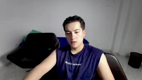 Snapshot of roseandviktor23 chatting on February 12, 2026, 10:10 am Rose Sins and Don Viktor online show from February 12, 2026, 10:10 am