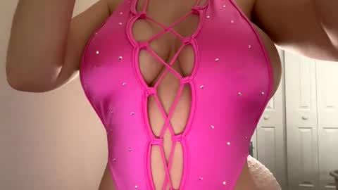 roseyla1 online show from February 23, 2026, 7:00 pm