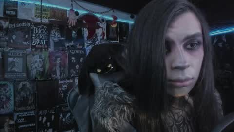 Snapshot of rotten_dreams chatting on November 20, 2025, 10:53 pm rot online show from November 20, 2025, 10:53 pm