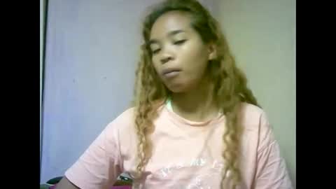 roxanne_98 online show from January 19, 2026, 2:37 am