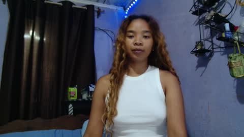 roxanne_98 online show from February 28, 2026, 12:55 am