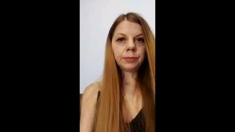 Snapshot of roxanneliss chatting on March 6, 2025, 4:38 pm roxanneliss online show from March 6, 2025, 4:38 pm