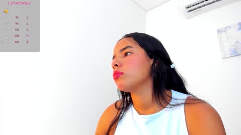 Snapshot of roxy_stone1 chatting on February 3, 2026, 7:30 pm roxy_stone1 online show from February 3, 2026, 7:30 pm