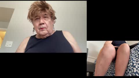 Snapshot of rsxxx130 chatting on February 5, 2025, 6:59 pm ireneTxCD online show from February 5, 2025, 6:59 pm