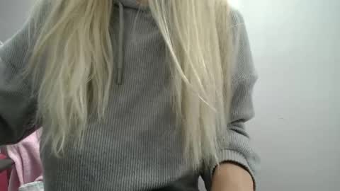 Snapshot of ruby988 chatting on October 8, 2025, 11:41 am ruby988 online show from October 8, 2025, 11:41 am