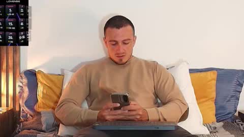 Snapshot of ryamcoast chatting on February 25, 2026, 2:10 am Sr Coast online show from February 25, 2026, 2:10 am