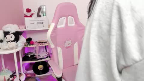 Ig  online show from February 19, 2026, 12:45 pm