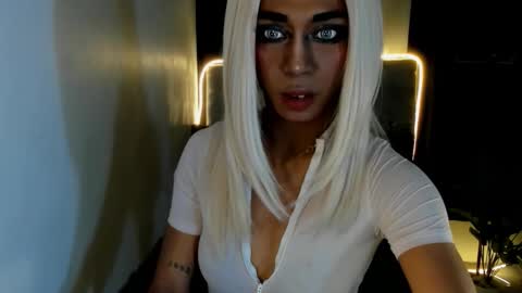 Snapshot of sahayafox chatting on March 15, 2026, 11:27 am sahayafox online show from March 15, 2026, 11:27 am