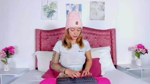 Snapshot of salo_guzman chatting on December 28, 2024, 10:03 am Salo online show from December 28, 2024, 10:03 am