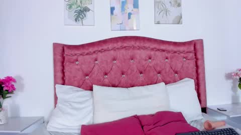 Snapshot of salo_guzman chatting on December 29, 2024, 12:23 pm Salo online show from December 29, 2024, 12:23 pm